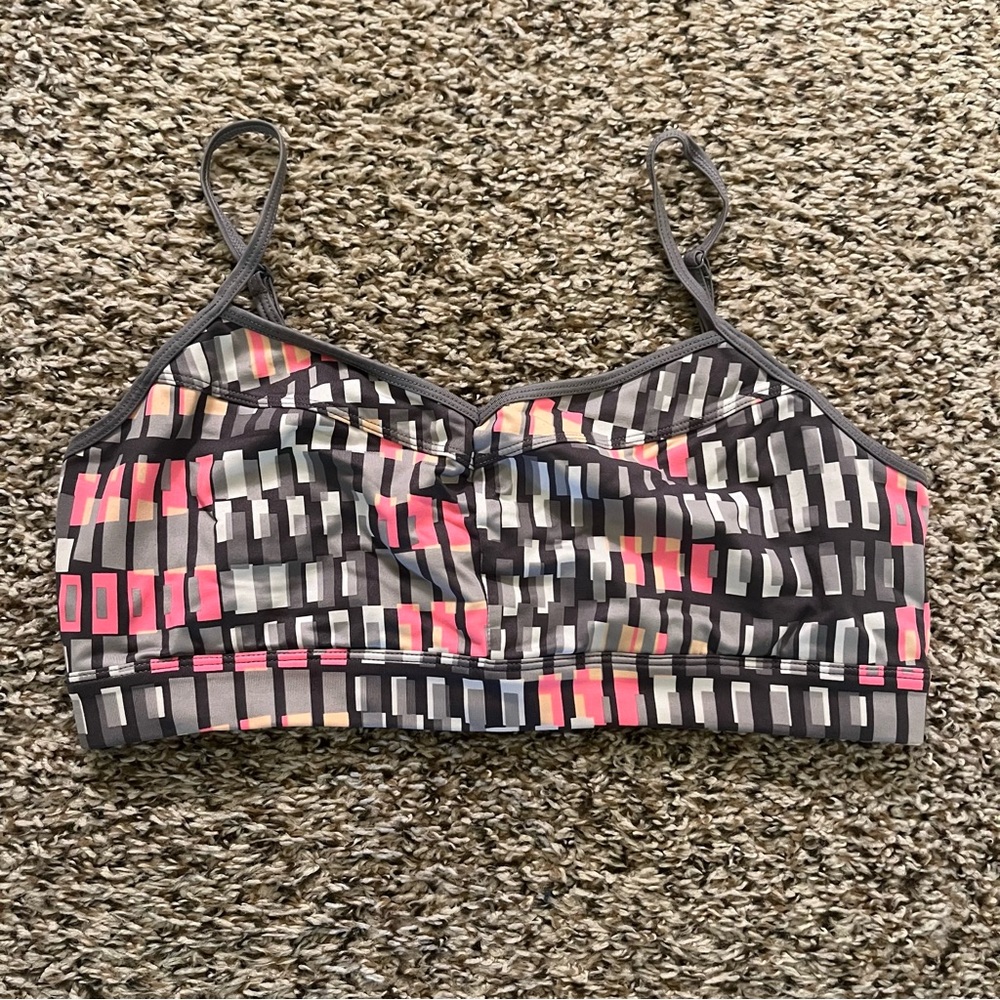 Steve Madden Pink and Gray Sports Bra Quick Dry Size Large